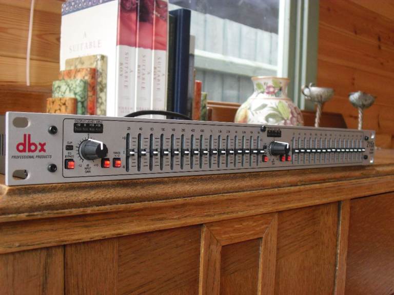 dbx 215s graphic equalizer
