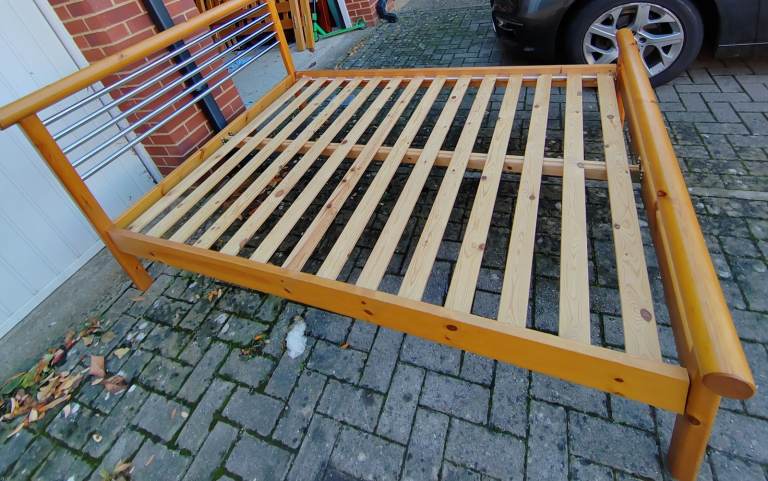 Double bed frame 