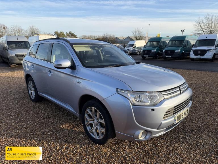 2015 Mitsubishi Outlander 2.0h 12kWh GX4h SUV 5dr Petrol Plug-in Hybrid CVT 4WD Euro 5 (s/s) (200...