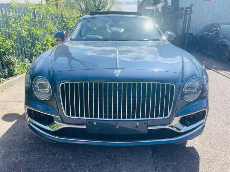 BENTLEY FLYING SPUR BREAKING 2021 FIRST EDITION W12-A 6.0 PETROL SUPER LUXURY