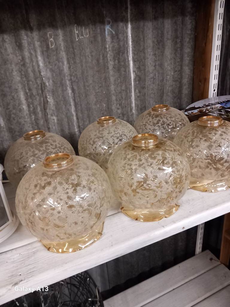 LIGHT SHADES