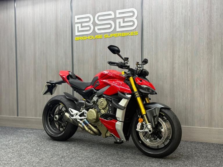2021 71 Ducati Streetfighter V4S 1100 S ABS - AKRAPOVIC EXHAUST, FRESH SERVICE