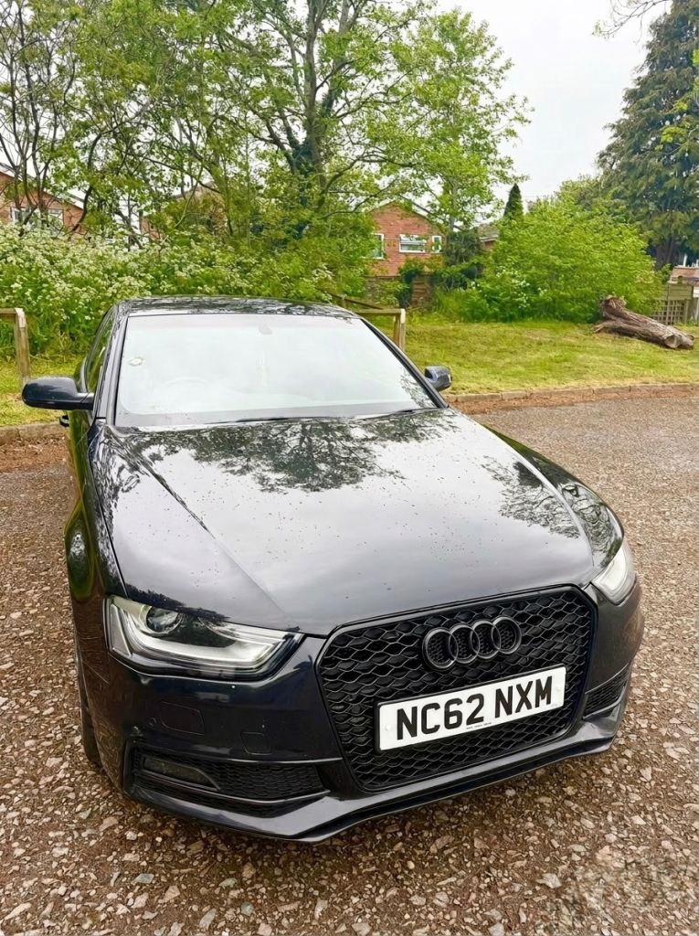 Audi S Line, A4, Saloon, 2012, Semi-Auto, 1968 (cc), 4 doors