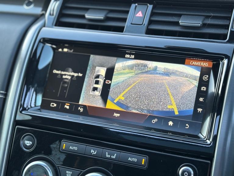 2019 Land Rover Discovery 3.0 SD6 HSE Luxury 5dr Auto ESTATE Diesel Automatic