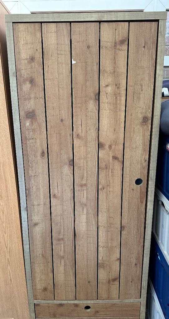 Boys single Wooden Wardrobe with Drawer – Good Condition