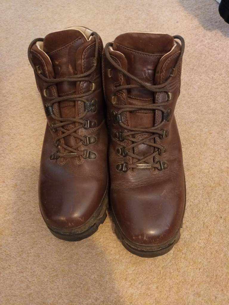 Brasher walking Boots Size uk 12