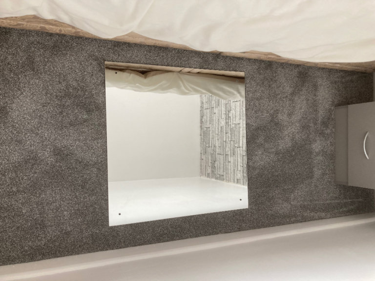 Wall mirror