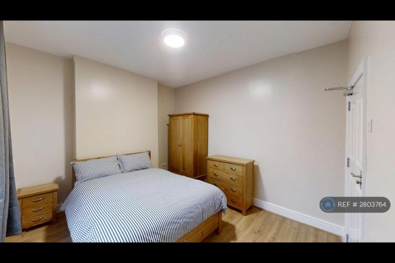 1 bedroom in Edwin St, Gravesend, DA12 (#2803764)