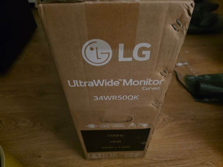 LG 34WR50QK 34" UltraWide Curved Monitor – Open Box (Unused)