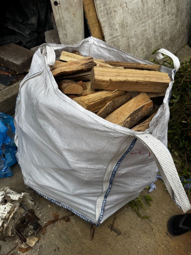 Large Hardwood Logs for Fire Pits 45 cm long