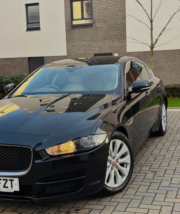 Prestige Edition, Jaguar, XE, Saloon, 2017, Manual, 1999 (cc), 4 doors