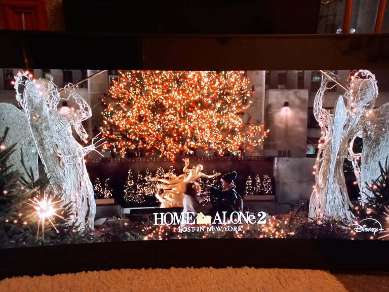 Samsung 65 inch curved 4k Smart TV