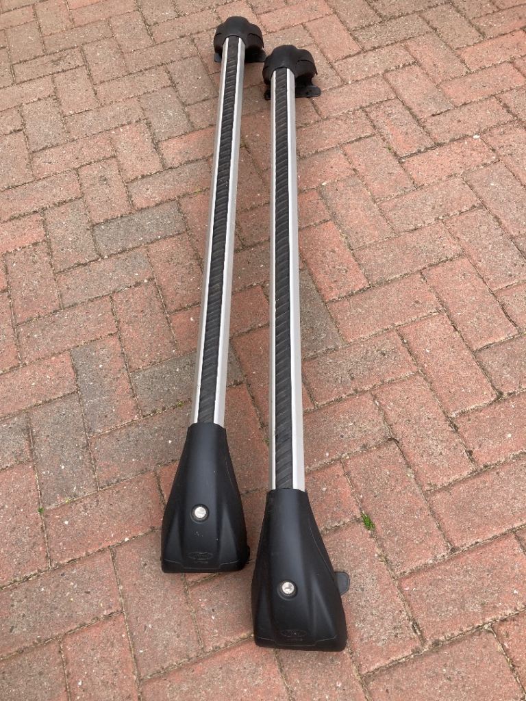 Ford mondeo roof bars.