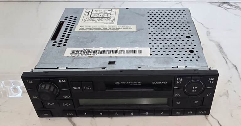 VOLKSWAGEN GOLF MK4 OEM Gamma Cassette Car Radio Player Stereo Head Unit 6NO 035 188