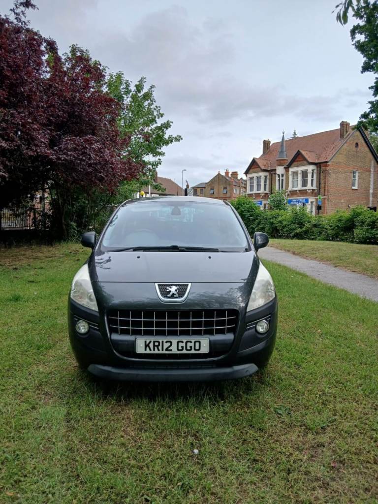 Peugeot, 3008, Hatchback, 2012, Manual, 1560 (cc), 5 doors