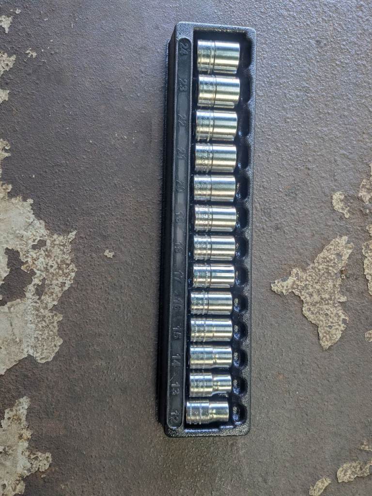 Snap on sockets
