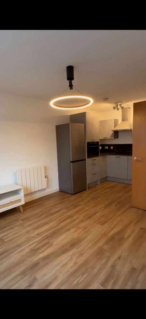 Modern, Furnished Flat Available Bed, Sofas & Appliances Included