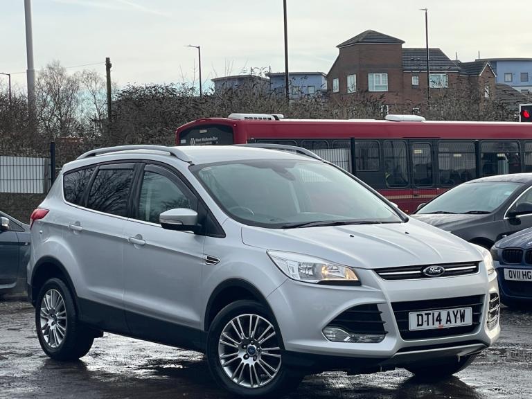* 2014 FORD KUGA 2.0 TDCi TITANIUM + LOW 55K MILES + 15 MAIN DEALER SERVICES *