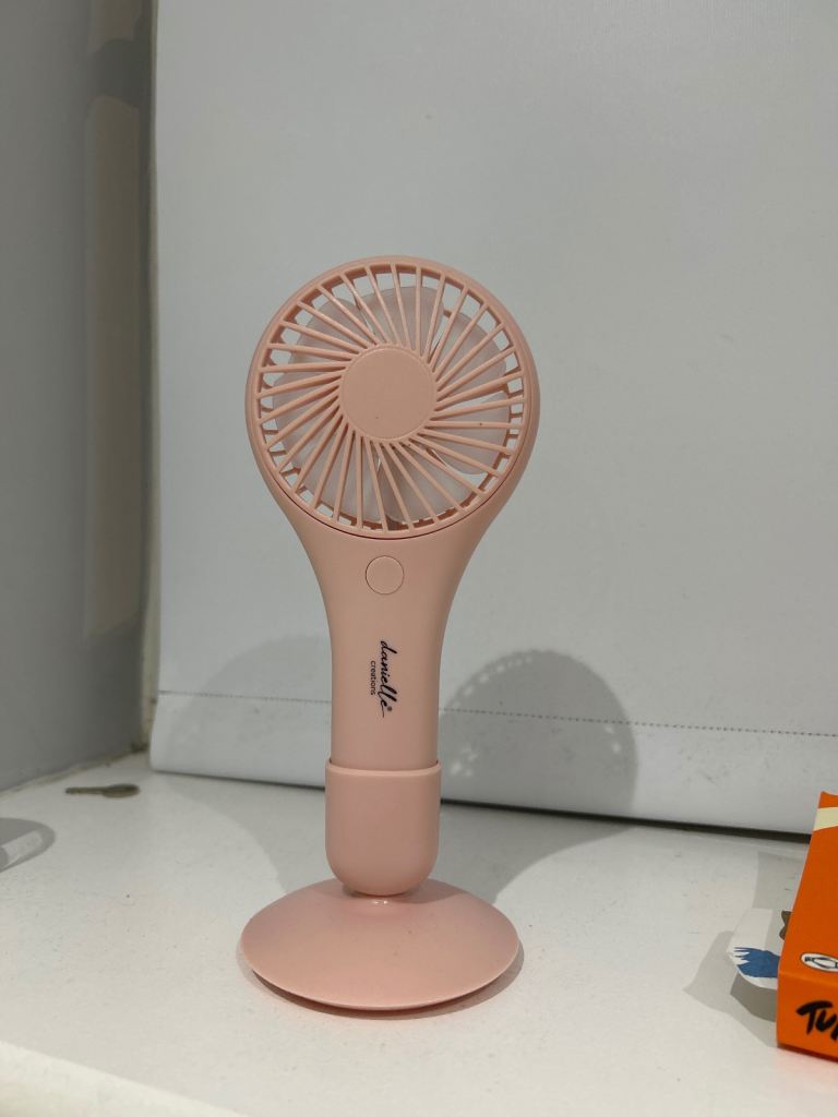 Portable Handheld fan with stand
