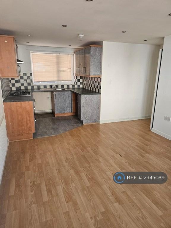 2 bedroom flat in Edward Street, Burton On Trent, DE14 (2 bed) (#2945089)