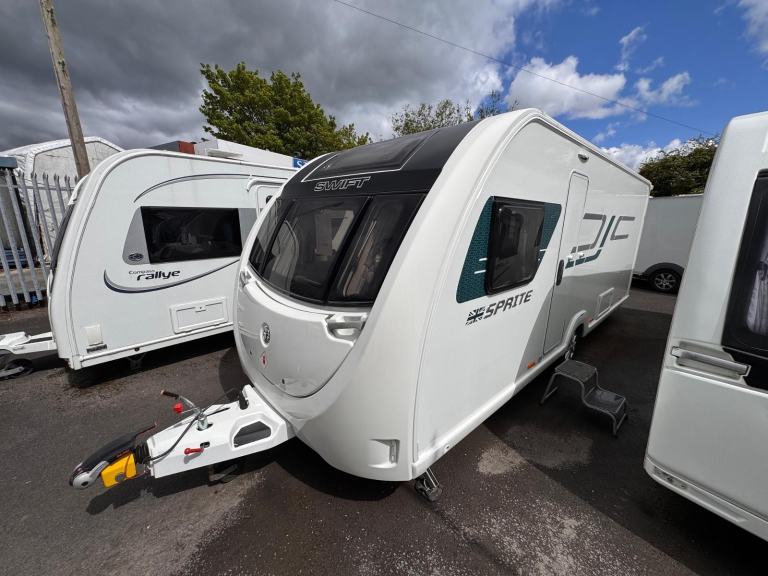 SWIFT SPRITE MAJOR 4 SB 2019 MODEL 4 BERTH ISLAND BED TOURING CARAVAN
