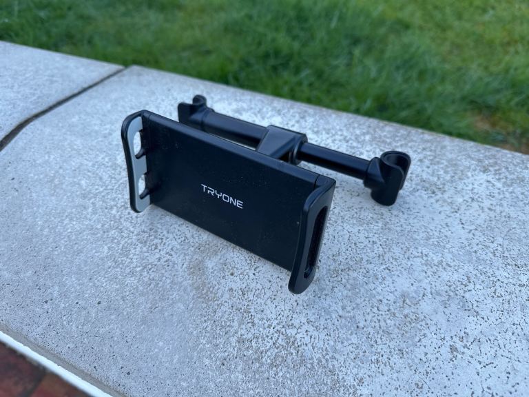 Phone headrest mount