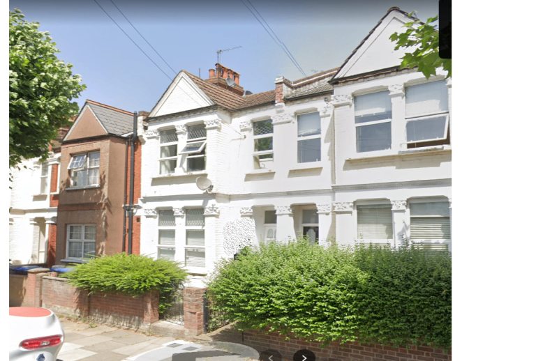 Impressive 3-bedroom ground-floor maisonette available to rent in Cricklewood NW2