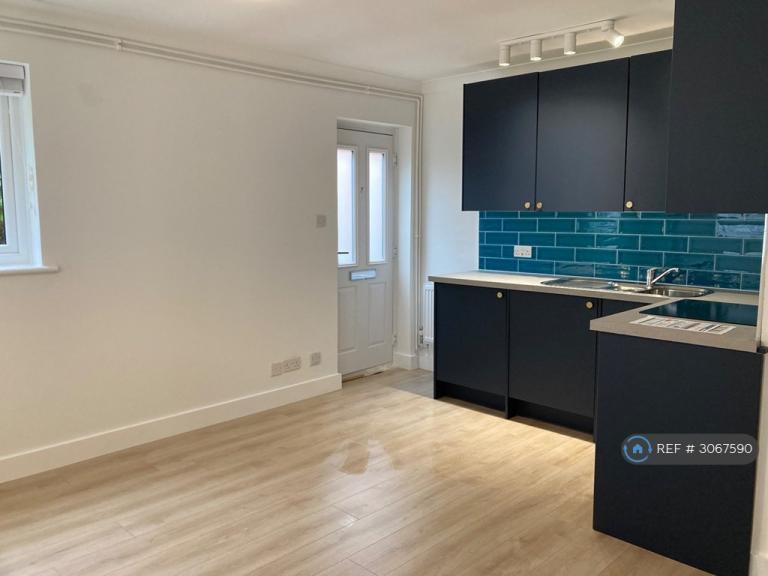 1 bedroom flat in Welbeck Avenue, Southampton, SO17 (1 bed) (#3067590)