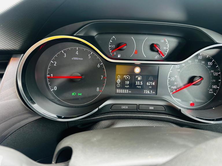 Vauxhall, CROSSLAND X, Hatchback, 2018, Manual, 1199 (cc), 5 doors
