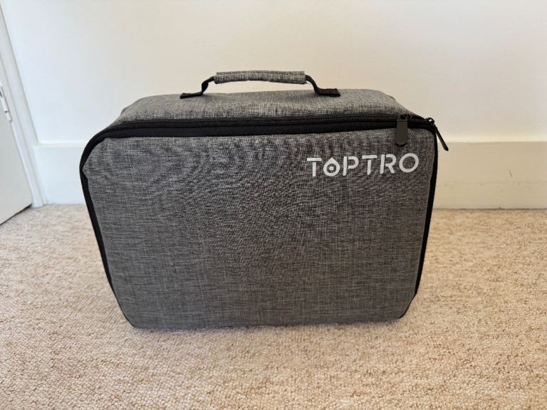 TOPTRO X1 LED Projector with Carry Case & Remote – very good condition