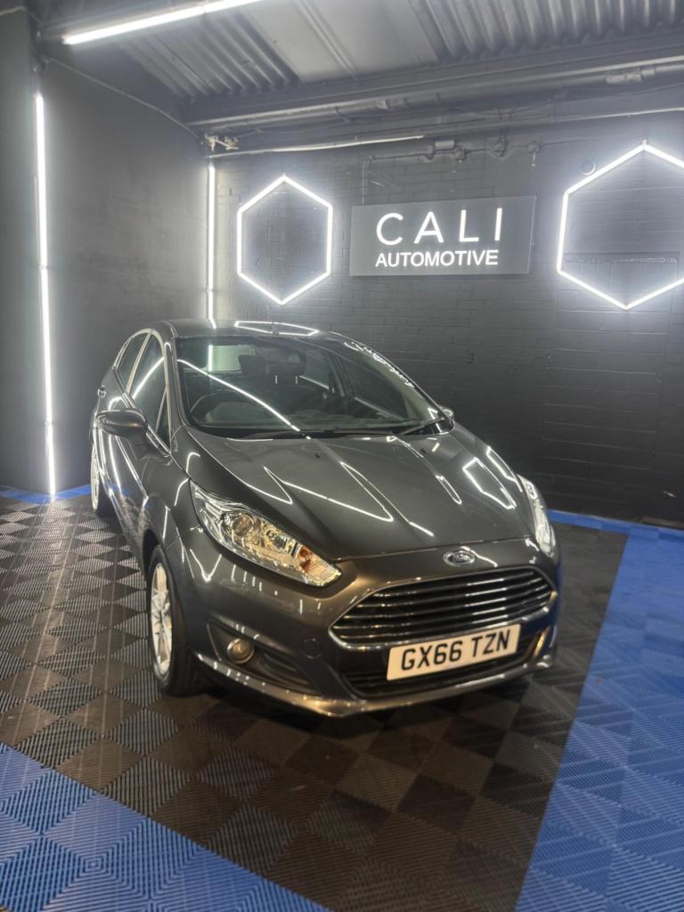 2016 Ford Fiesta 1.0 EcoBoost Zetec 5dr HATCHBACK PETROL Manual