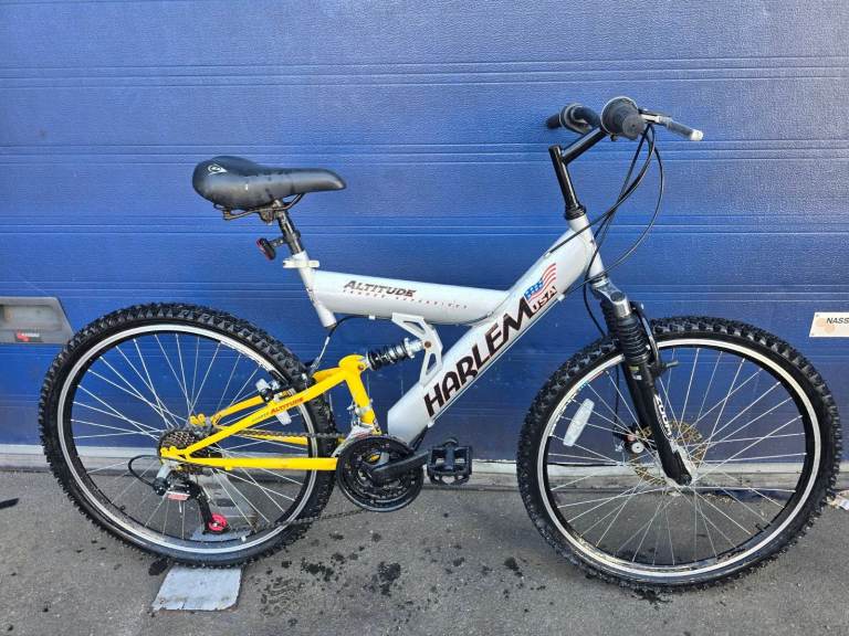 Unisex mountain bike HARLEM ALTITUDE Wheels 26" Frame 19" VGC!
