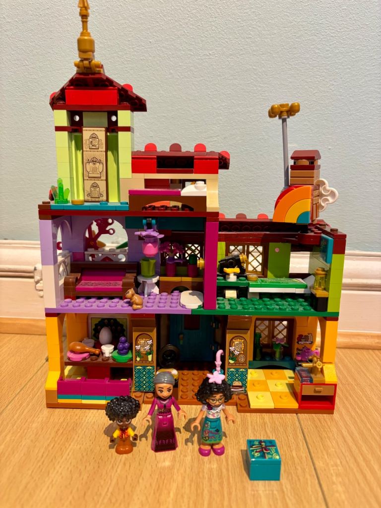 Lego Disney Encanto Casita house