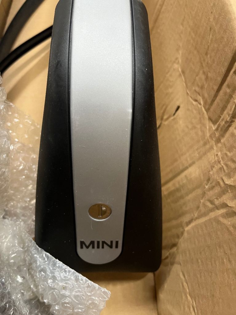 Roof rails for a Mini