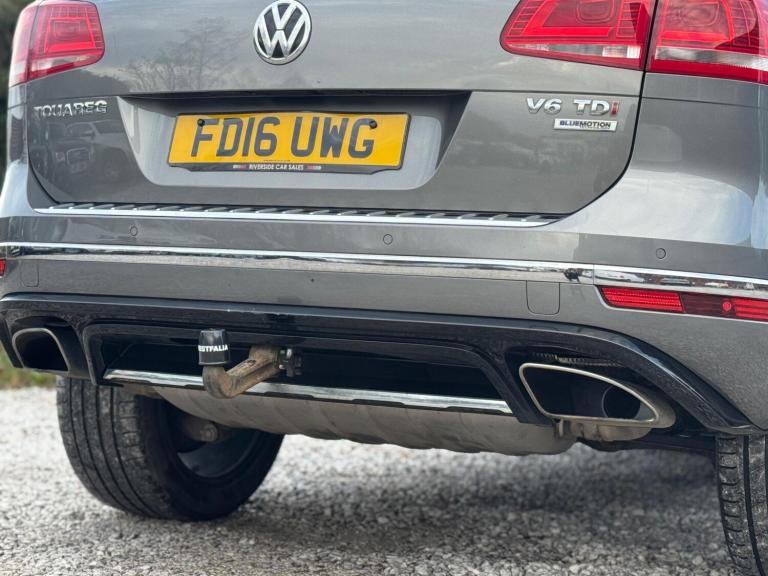 2016 Volkswagen Touareg 3.0 TDI V6 BlueMotion Tech R-Line Tiptronic 4WD Euro 6 (s/s) 5dr ESTATE D...