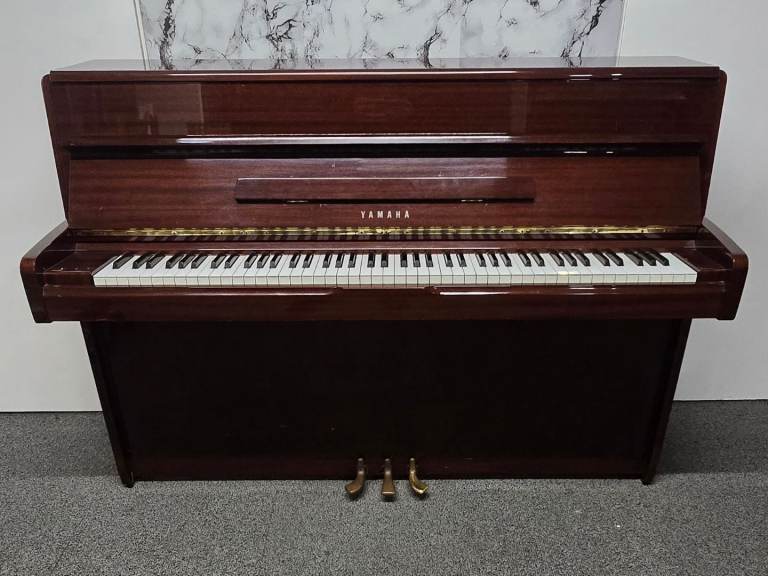Yamaha upright piano 