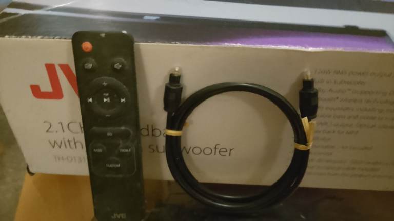 JVC SOUNDBAR WITH BUILT IN SUBWOOFER 