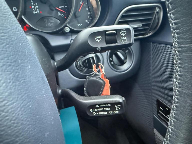 2005 Porsche 911 2dr COUPE PETROL Automatic