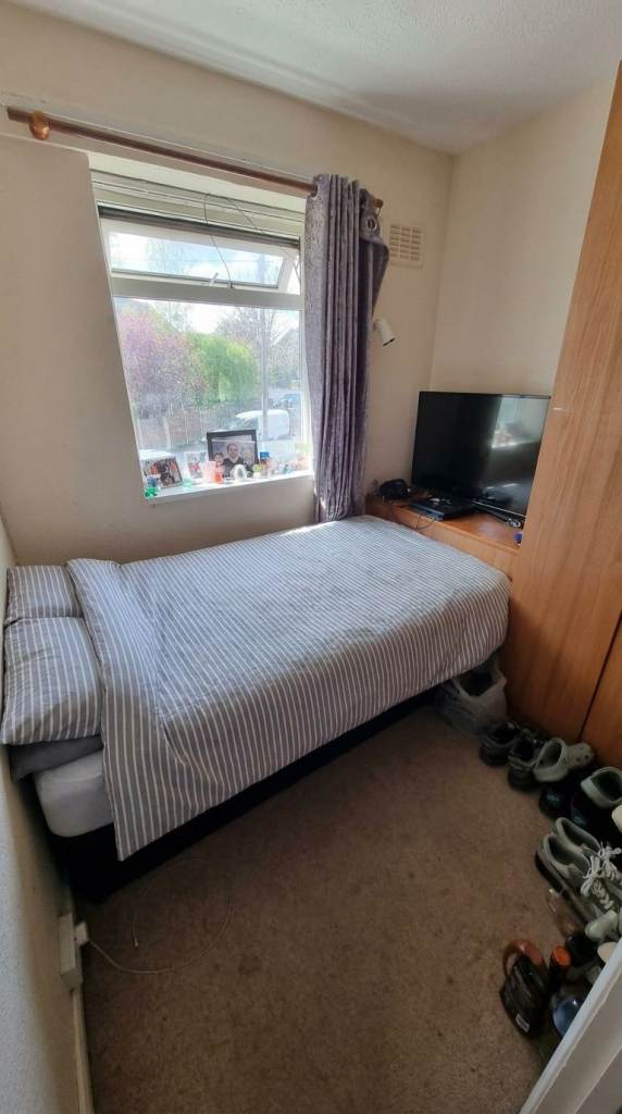 sizable supported rooms available in Spring Field Avenue. DSS claimants & universal Credits apply