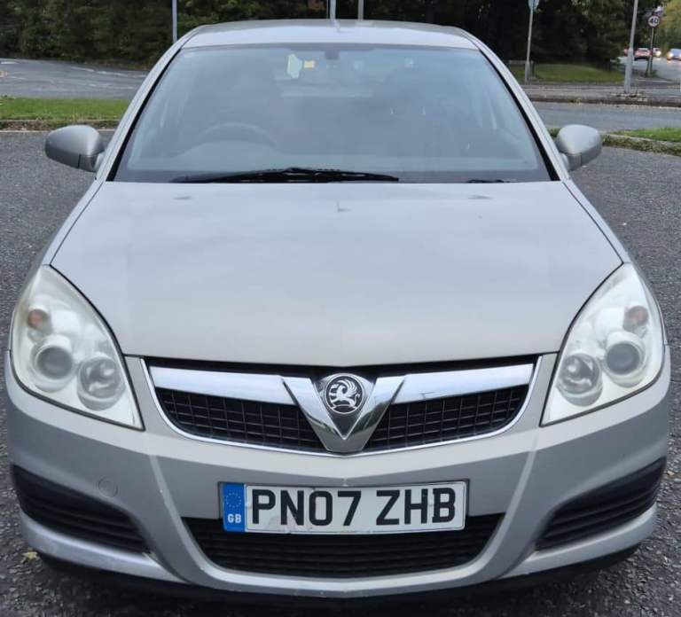 MOT: 21/10/2026. Owned since 2012. Low miles. Well cared for - 2007 Vauxhall Vectra Exclusiv 1.8