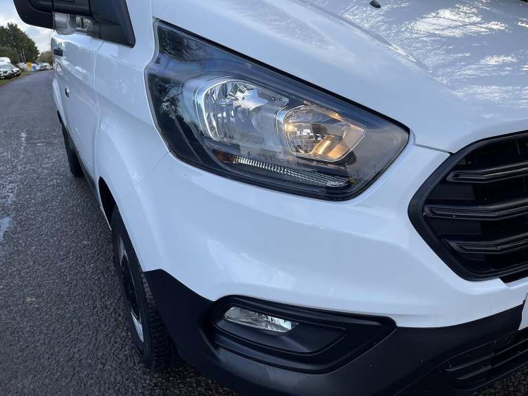 2021 Ford Transit Custom 2.0 300 EcoBlue Leader L2 H1 Euro 6 (s/s) 5dr PANEL VAN Diesel Manual
