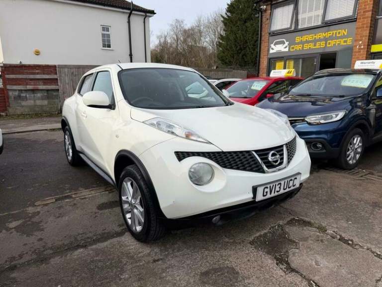 2013 Nissan Juke 1.6 Acenta 5dr [Premium Pack] HATCHBACK PETROL Manual