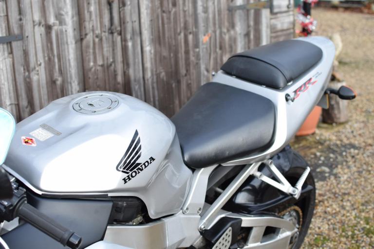 Honda CBR900RR-1 929 Fireblade (13500 miles) 2003 03 Reg *WITH VIDEO*