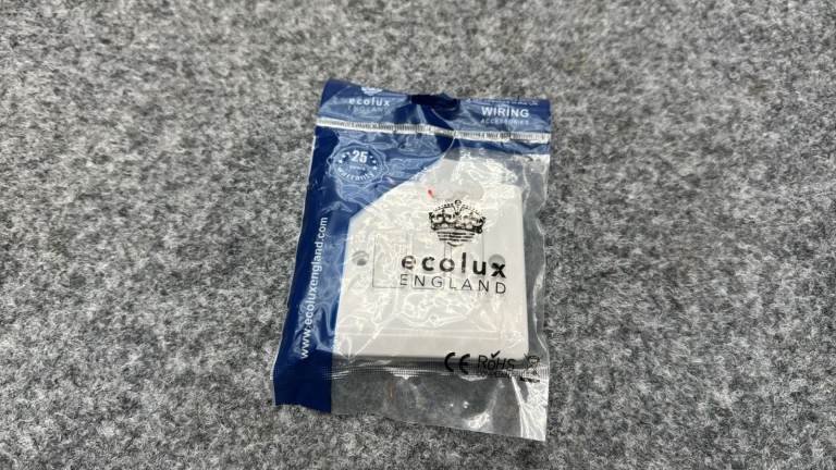 3‑Gang 2‑Way Light Switch