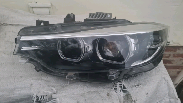 BMW 4 SERIES - F32/ F33/ F36 - LED HEADLIGHT - PASSENGER - COMPLETE