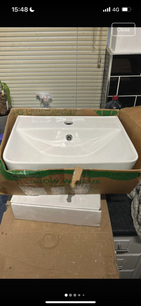 image for Ceramic basin