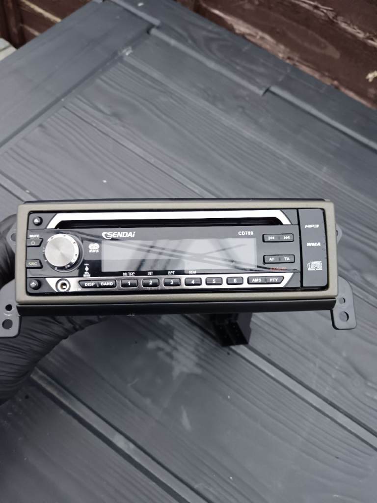 Sendai cd/radio player good working condition 