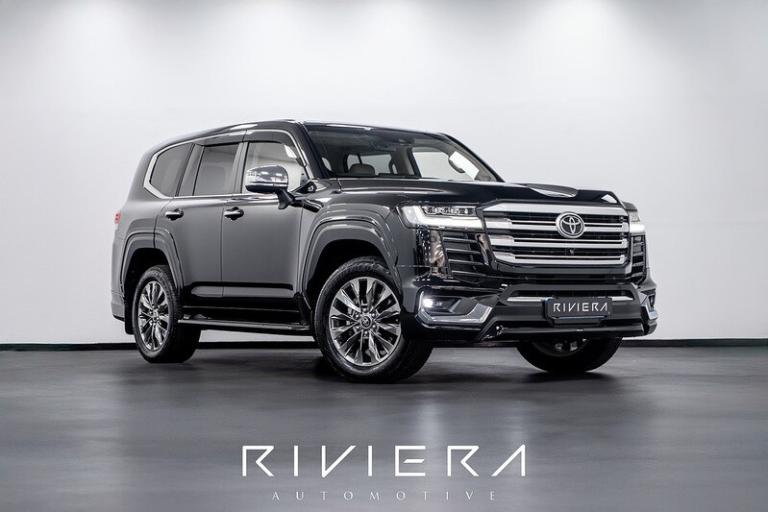  Toyota Land Cruiser ZX300 4x4 Petrol Manual