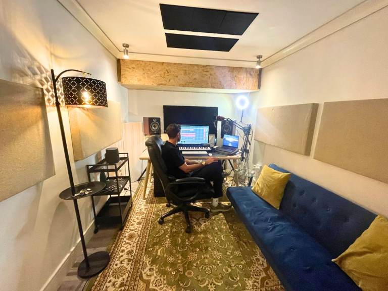 Music Studio | Podcast | SoundProof Room | Therapy Room in Hackney East London E9