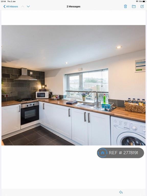 2 bedroom house in Market Place, Penygroes, LL54 (2 bed) (#2778191)